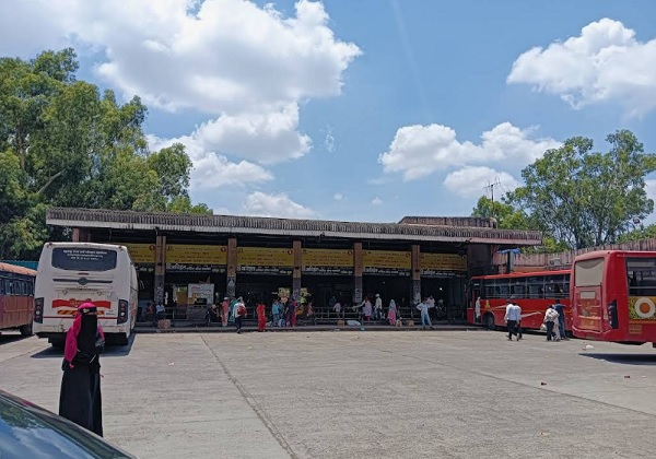 tarakpur st bus stand